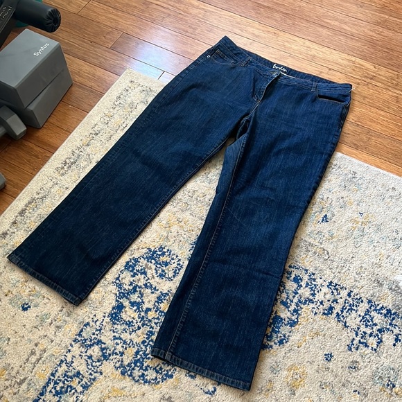Boden Boot Cut Jeans - Picture 1 of 3